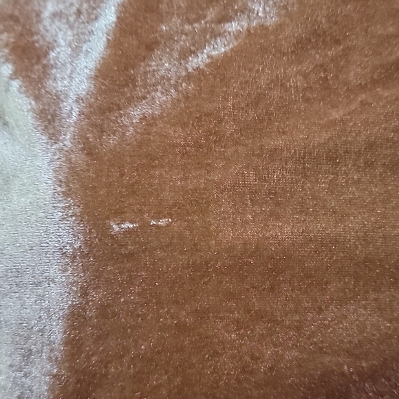 Dylan Long Sleeve Velvet Blouse/ M. - Picture 15 of 15